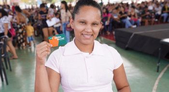 Aluguel Social entrega cartões em Novo Gama e Ouvidor